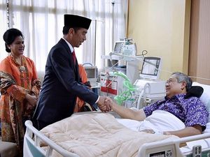 Jokowi: Semoga Pak SBY Segera Pulih Jokowi: Semoga Pak SBY Segera Pulih