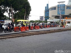 Kemacetan di Perlintasan Kereta Api Wonokromo Segera Teratasi