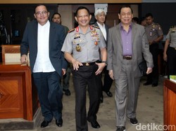 Kapolri Minta DPR Buat UU Perlindungan Aparat Penegak Hukum