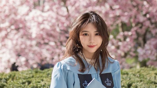 Terpanah Asmara Cindy Huang, Selebgram Cantik yang Punya Kulit Mulus