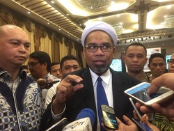 Ngabalin Mundur dari Kepengurusan dan Caleg Partai Golkar