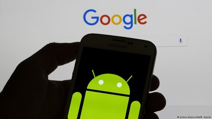 Google mengumumkan bahwa pihakna akan menghilangkan fitur Androids Nearby Notifications. Foto: DW (News)