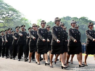 Serunya Ekspresi Selebrasi Perwira Muda Usai Dilantik