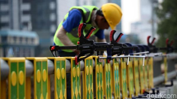 Jembatan Dukuh Atas Dipercantik