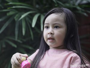 Ekspresi Anak Datar Saat Lakukan Sesuatu Tanda Dia Tak Happy?