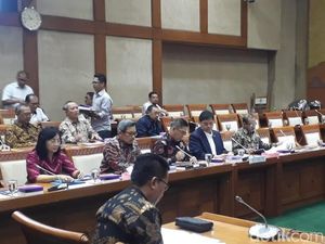 Bahas Keuangan Kemenperin 2017, Komisi VI Panggil Airlangga
