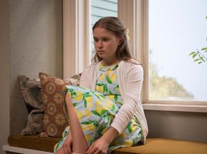 Eliza Scanlen Bicara Mengenai Perannya dalam Sharp Objects Eliza Scanlen Bicara Mengenai Perannya dalam Sharp Objects