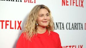 Wah, 10 Selebriti Hollywood Ini Ternyata Sukses Bisnis Kuliner!