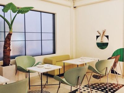 Intip Kafe Instagramable Milik Si Tampan Lee Jong Suk, Yuk!