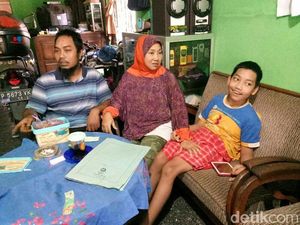 Meski Difabel, Ayah Cerita Saif Mahir Operasikan Komputer