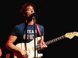 Gitaris The Strokes Akan Manggung di Hari Pembuka We The Fest 2018