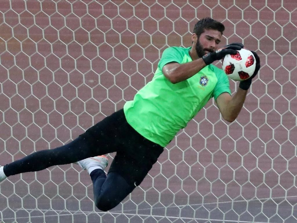 Klopp: Alisson Becker Paket Lengkap untuk Liverpool Klopp: Alisson Becker Paket Lengkap untuk Liverpool