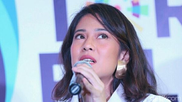 Cerita Dian Sastrowardoyo soal Bawa Obor Asian Games