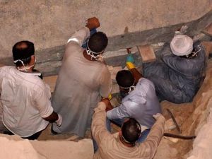 Peti Mati Misterius Zaman Firaun yang Bikin Heboh Akhirnya Dibuka