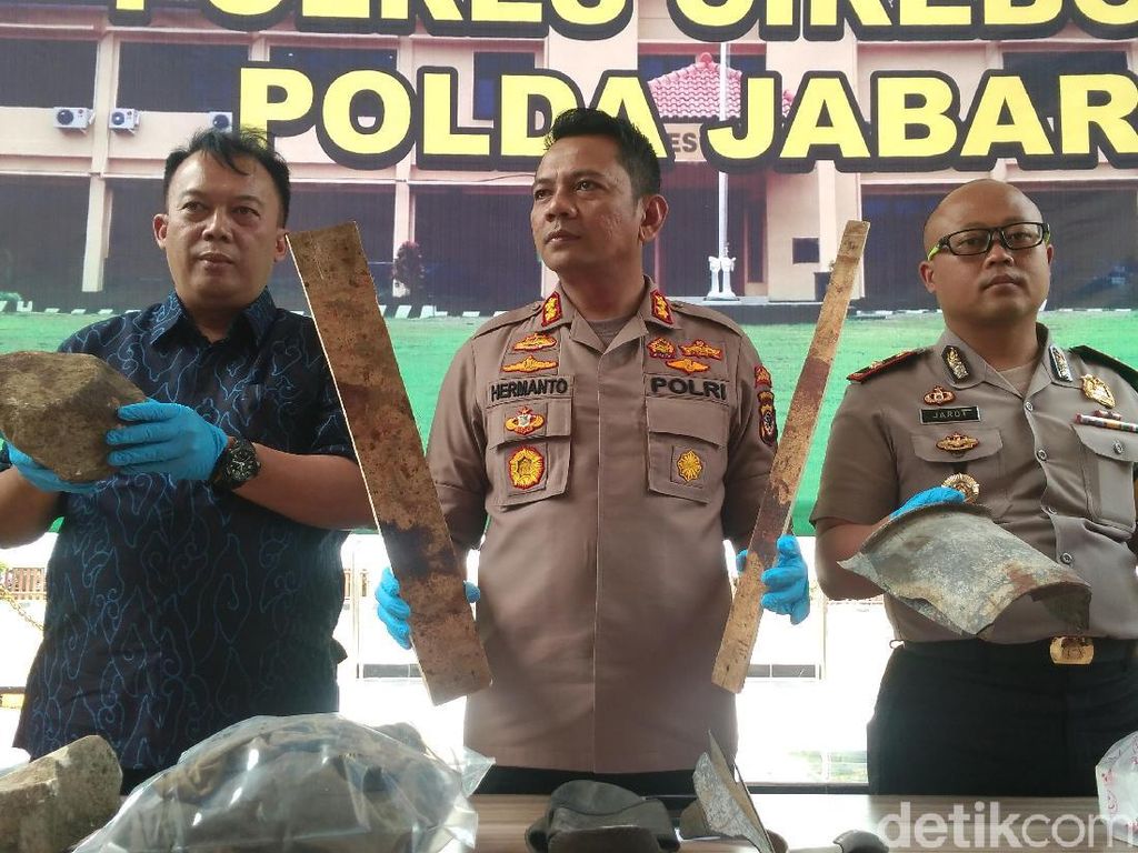 Naik Motor Ngebut, Remaja di Cirebon Ini Dikeroyok hingga Tewas Naik Motor Ngebut, Remaja di Cirebon Ini Dikeroyok hingga Tewas