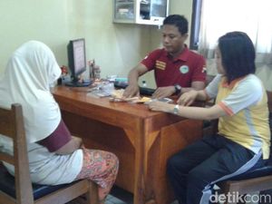 Ibu Rumah Tangga di Tegal Edarkan Sabu Dipandu Suami dari Lapas
