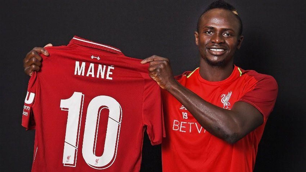 Sadio Mane pemilik nomor 10 yang baru di Liverpool (LiverpoolFC)