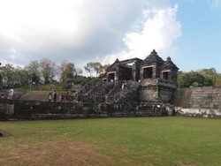 Pesona Candi Ratu Boko yang Tak Pernah Habis