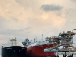 FSRU Lampung Siap Kirim LNG ke PLN