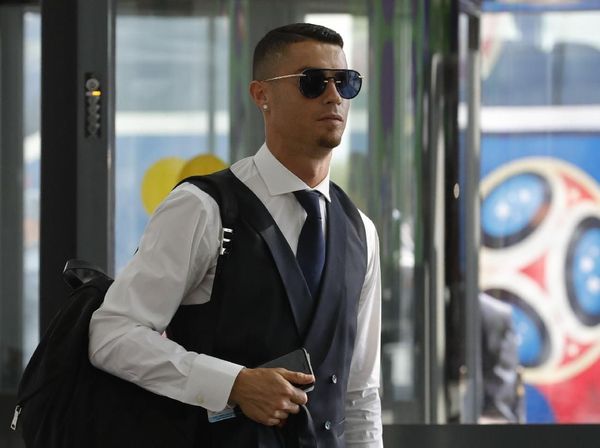 Ronaldo, Messi, dan Pesepakbola yang Tersandung Masalah Pajak