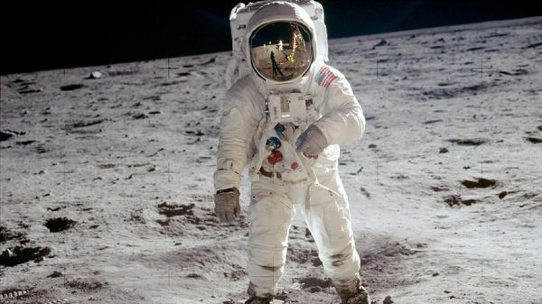 Begini Potret Petualangan Pertama Manusia di Bulan