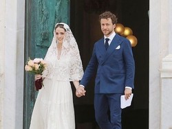 Cantiknya Putri Bos Vogue, Tampil Sederhana Saat Menikah di Italia