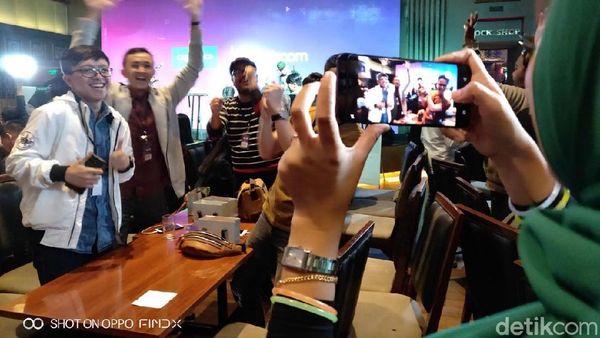 Mereka Seru-seruan Menjajal Kecanggihan Oppo Find X