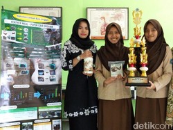 Keren, 3 Siswi SMAN 3 Ponorogo Ciptakan Pakan Ternak dari Bulu Ayam
