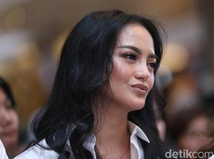 Pesona Ririn Ekawati yang Makin Mesra dengan Ibnu Jamil