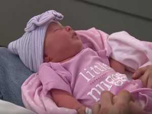 Lahir di Restoran Cepat Saji Anak Ini Dapat Makan Gratis Seumur Hidup