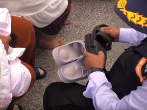 Masjid Nabawi Penuh, Banyak Jemaah Indonesia Kehilangan Sandal