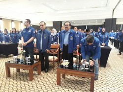 Pakde Karwo Minta DPP PD Pertimbangkan Dukung Jokowi di Pilpres 2019