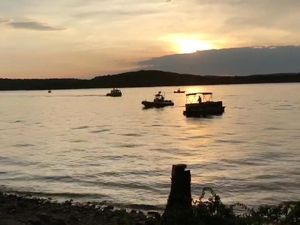 Korban Tewas Kapal Tenggelam di Danau AS Jadi 17 Orang