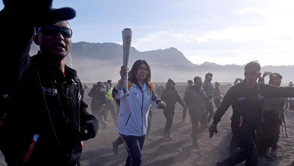 Kirab Obor Asian Games 2018 Tiba Di Bromo