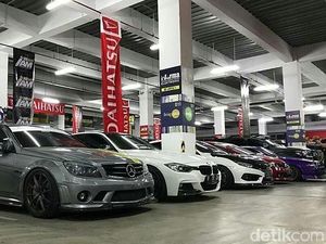 Lebih dari 110 Mobil Adu Cantik di Medan Lebih dari 110 Mobil Adu Cantik di Medan