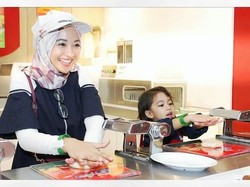 Poppy Bunga Gelar Akikah Anak Kedua