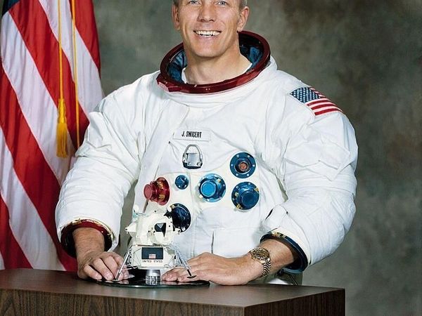 5 Tokoh Dunia Ini Bergelut dengan Kanker Tulang