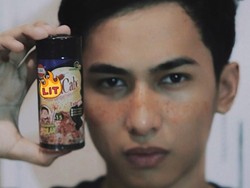 Komika Ini Ikuti Tren Make Up Freckles Pakai Cabe Bubuk, Hasilnya Bikin Ngakak!