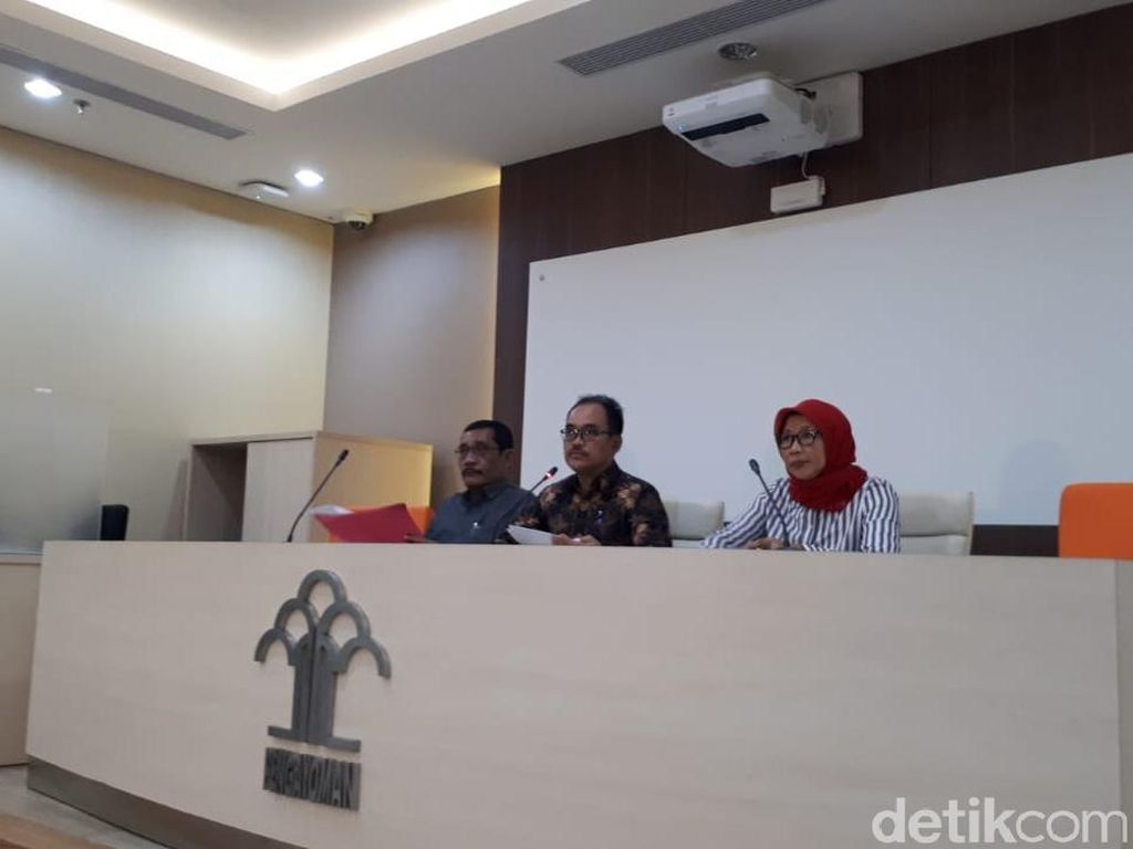 Wawan Kembali ke Sel, Fuad Amin Dirawat karena Muntah Darah Wawan Kembali ke Sel, Fuad Amin Dirawat karena Muntah Darah