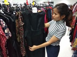 Mulai Banyak Orang Jakarta Sewa Baju Mahal, 50% Buat Ngantor