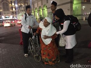 Sebanyak 67% Jemaah Haji Indonesia Berisiko Tinggi karena Usia Tua Sebanyak 67% Jemaah Haji Indonesia Berisiko Tinggi karena Usia Tua