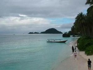 Surga Tersembunyi di Perbatasan Sulawesi Tengah dan Tenggara
