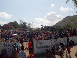 Sekeluarga Mengaku Dapat Bisikan Gaib, Makam Ayah Dibongkar