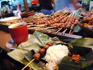 Sejarah dan Fakta Unik Angkringan, Kuliner Ndeso yang Populer Hingga Kini Sejarah dan Fakta Unik Angkringan, Kuliner Ndeso yang Populer Hingga Kini