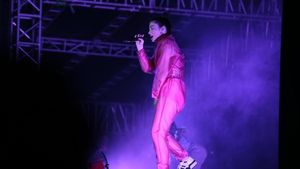 Begini Penampilan Lorde di We The Fest 2018 Semalam