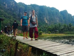 Eksotisme Bukit Karst yang Memanjakan Mata di Kabupaten Maros
