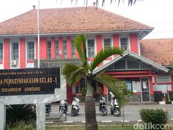 71 Ponsel Milik Koruptor di Lapas Sukamiskin Dihancurkan Petugas