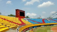 Ada 11 cabang olahraga yang dipertandingankan di Palembang. Gelora Sriwijaya digunakan untuk menggelar cabang sepakbola putri.
