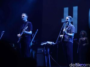 Sihir Honne untuk Penonton We The Fest 2018 Sihir Honne untuk Penonton We The Fest 2018