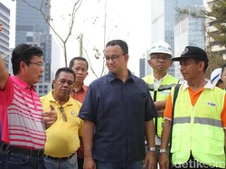 Anies Minta Gedung Meriahkan Asian Games: Rakyat Kecil Saja Sudah